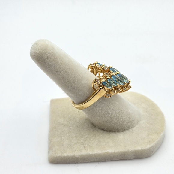 Elegant Blue Rhinestones and Cocktail Ring - Picture 4 of 10